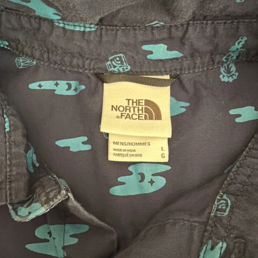 Men's The North Face  Navy /Blue Teal Outdoor Adventure Print-Size Large